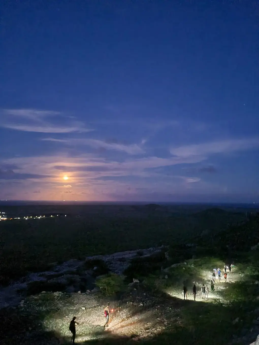 Full_Moon_Tour_Rock_Climbing_(1)_-_Verkleind